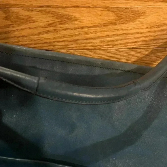 Coach Lindsay Hampton Teal Blue Hobo Bag with Golden Tone Hardware - Picture 8 of 12